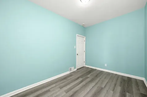 7128 South May Street Chicago IL 60621