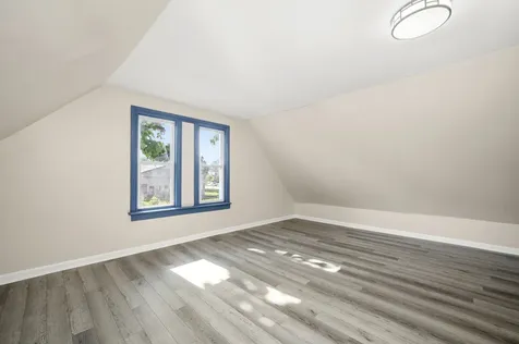 7128 South May Street Chicago IL 60621