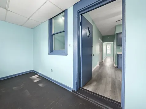 7128 South May Street Chicago IL 60621