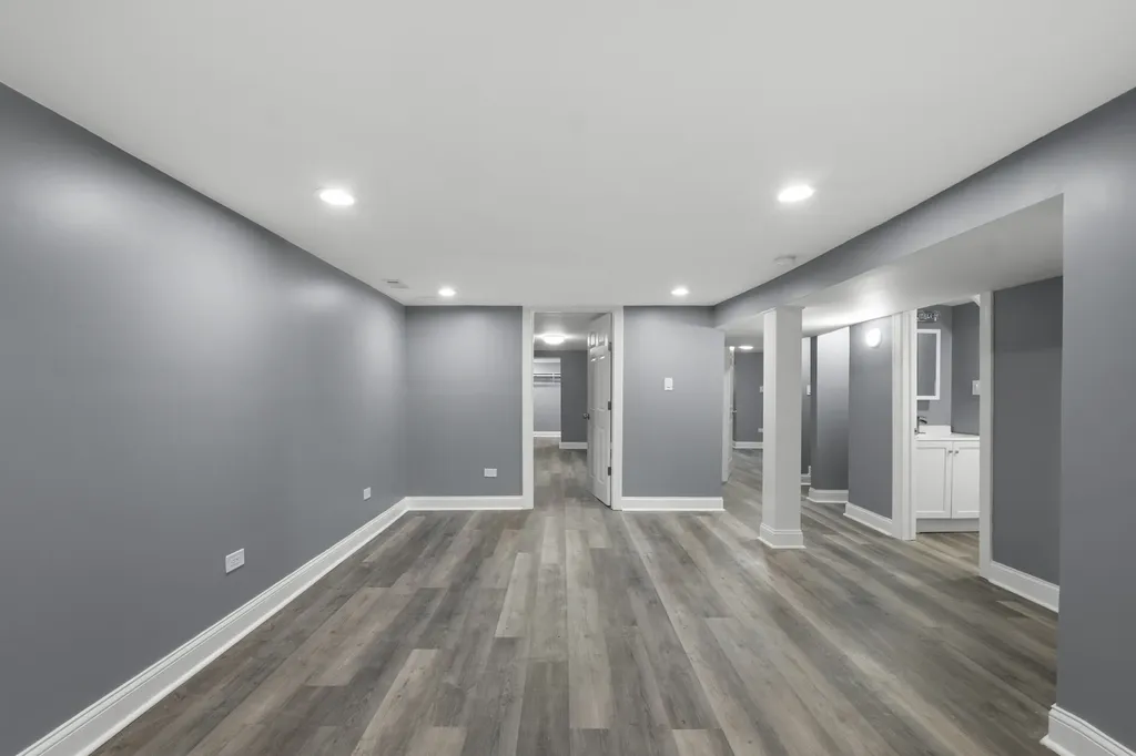 7823 South Morgan Street Chicago IL 60620