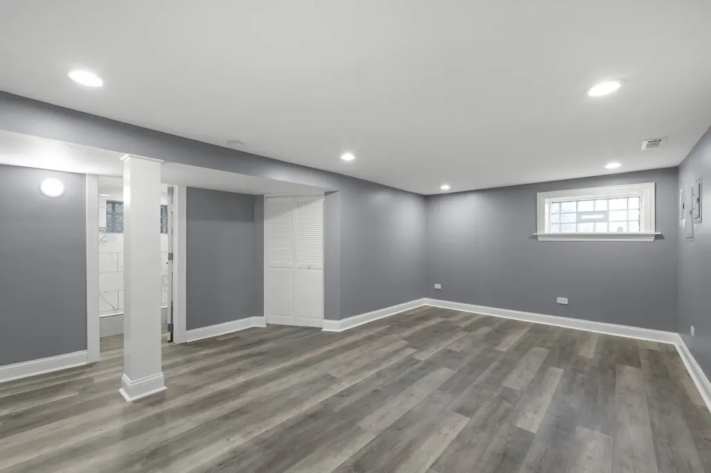 7823 South Morgan Street Chicago IL 60620