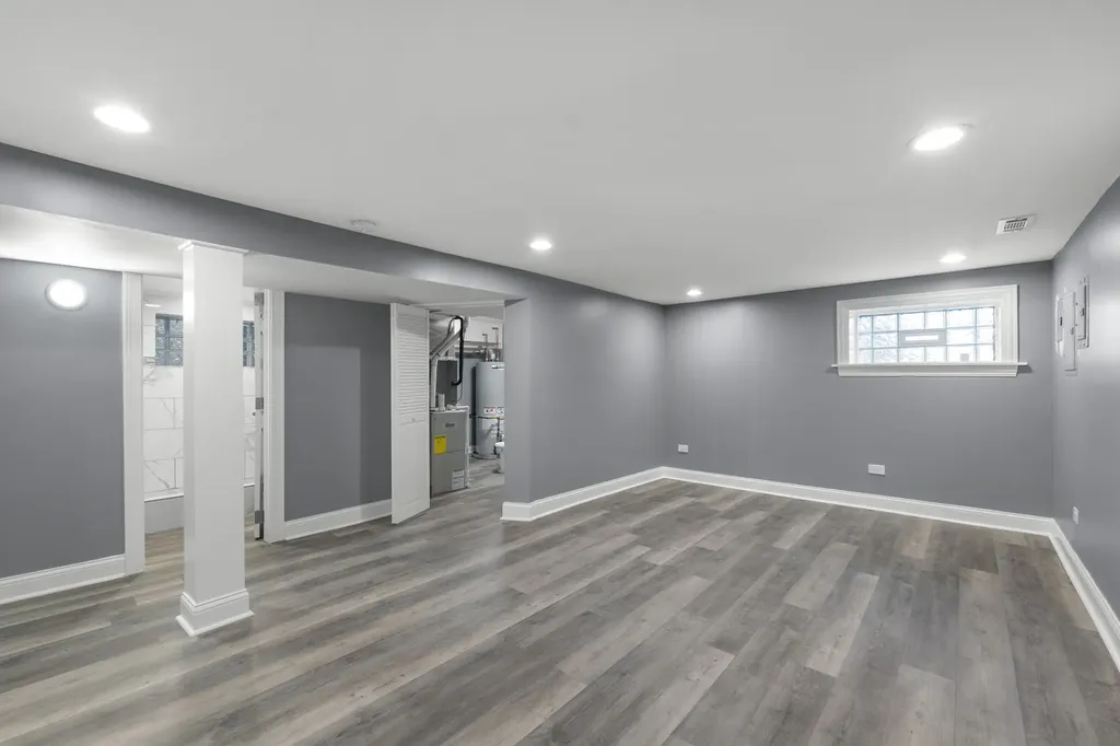 7823 South Morgan Street Chicago IL 60620