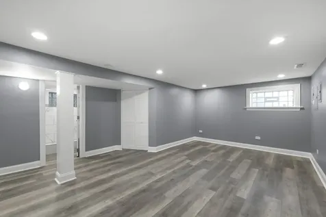 7823 South Morgan Street Chicago IL 60620