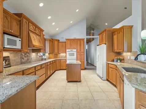870 Breckenboro Road Davis IL 61019