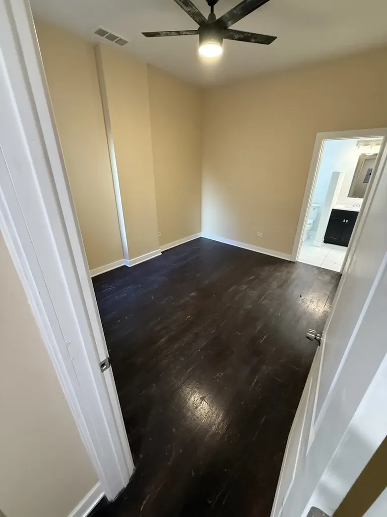 4606 South Ashland Avenue Chicago IL 60609