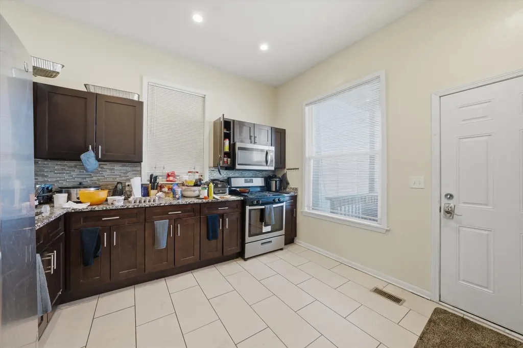 1812 South Hamlin Avenue Chicago IL 60623