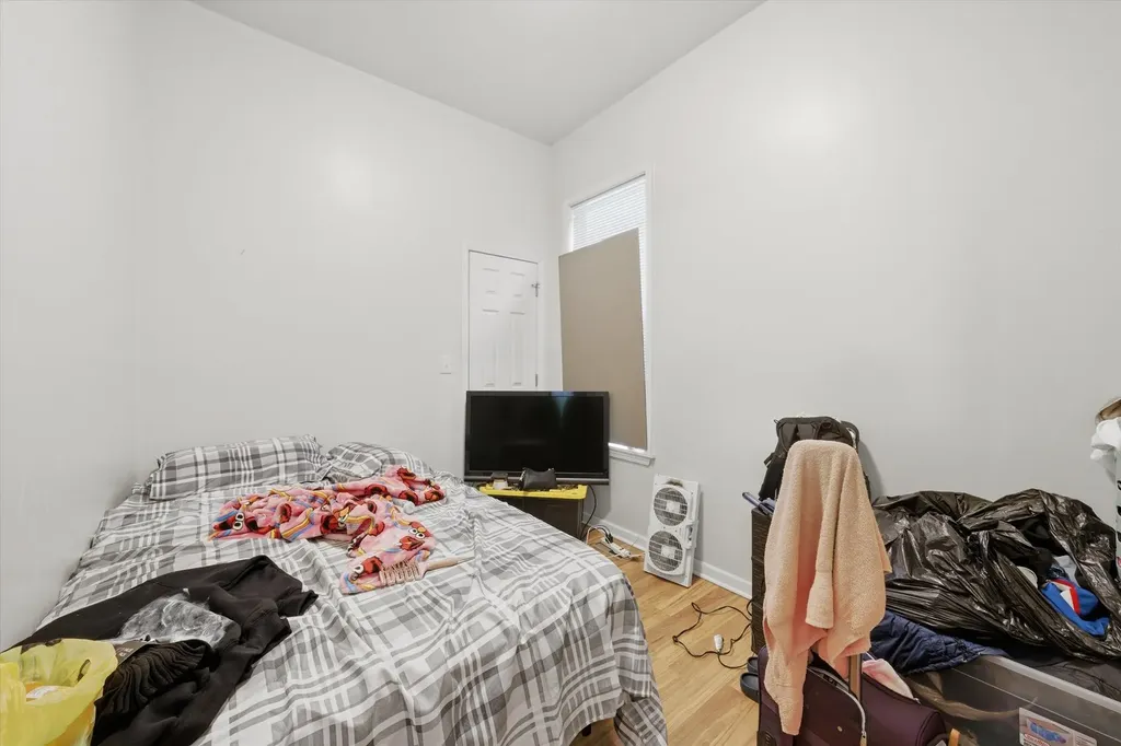 1812 South Hamlin Avenue Chicago IL 60623