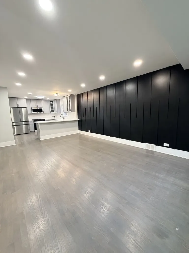 3024 West Fargo Avenue Chicago IL 60645