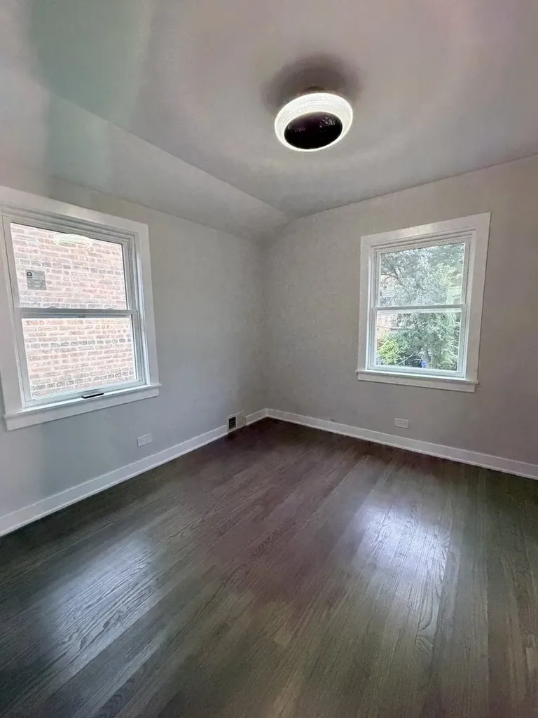 3024 West Fargo Avenue Chicago IL 60645