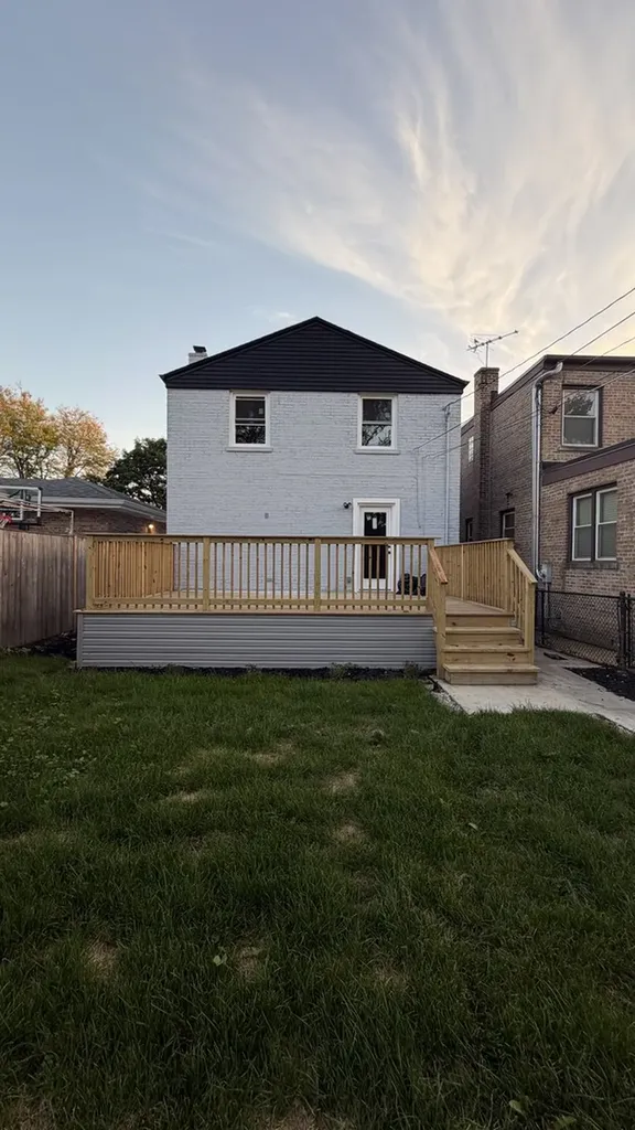 3024 West Fargo Avenue Chicago IL 60645