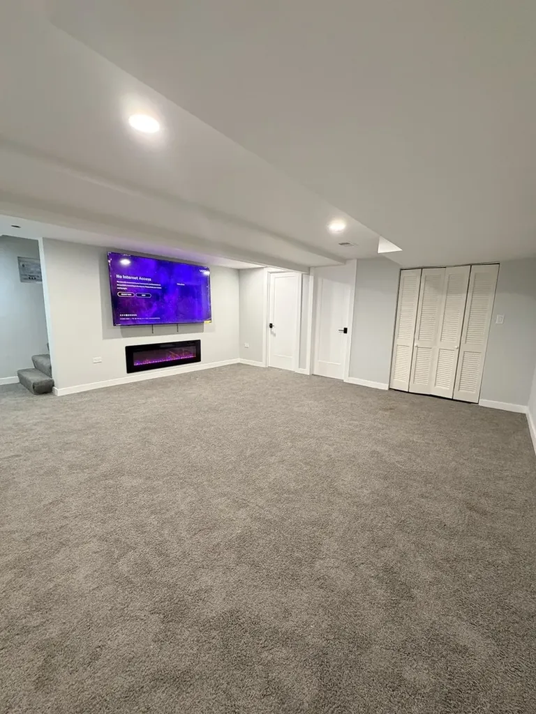 3024 West Fargo Avenue Chicago IL 60645
