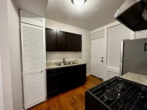 4056 West Crystal Street Chicago IL 60651
