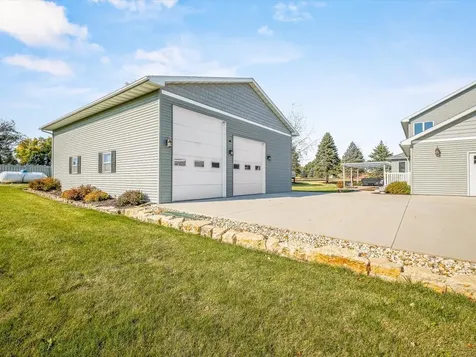3028 South Golf Road Stockton IL 61085