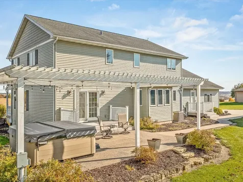 3028 South Golf Road Stockton IL 61085