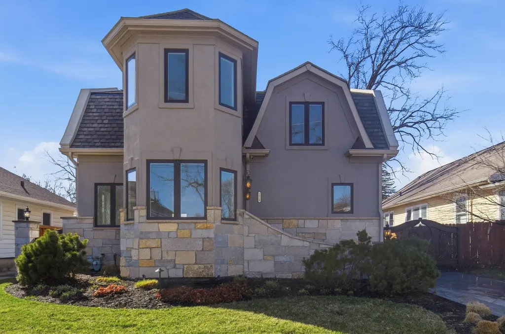 1020 Hill Avenue Elgin IL 60120
