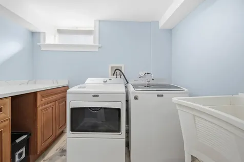 1020 Hill Avenue Elgin IL 60120