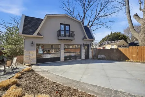 1020 Hill Avenue Elgin IL 60120