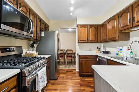 166 Hemingway Court Vernon Hills IL 60061