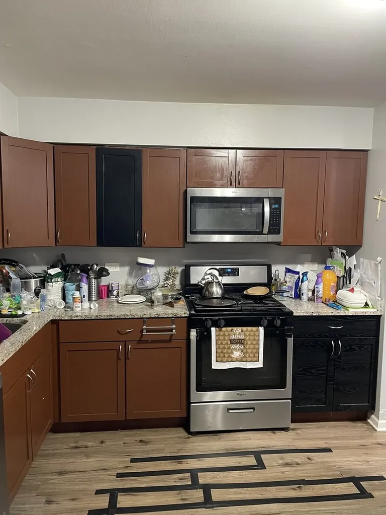 553 Alton Court Carol Stream IL 60188