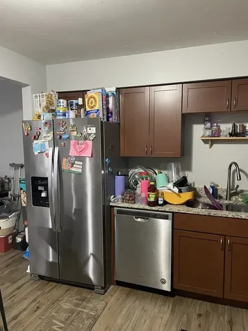 553 Alton Court Carol Stream IL 60188
