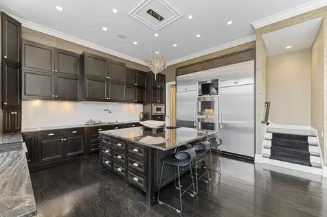 1755 Sunnyside Avenue Highland Park IL 60035