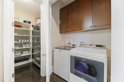 1755 Sunnyside Avenue Highland Park IL 60035