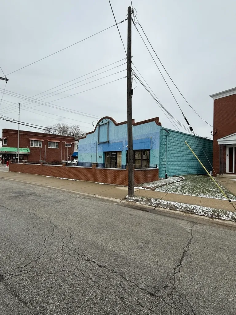 1964 Vermont Street Blue Island IL 60406