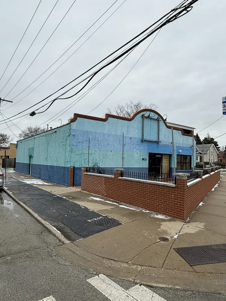 1964 Vermont Street Blue Island IL 60406