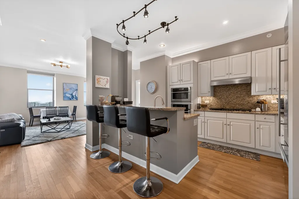 310 South Michigan Avenue Chicago IL 60604