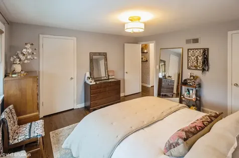208 South Boulevard Evanston IL 60202