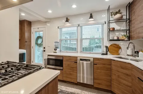 208 South Boulevard Evanston IL 60202