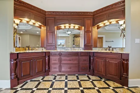 39W431 Long Meadow Lane St. Charles IL 60175