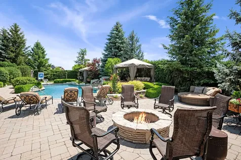39W431 Long Meadow Lane St. Charles IL 60175