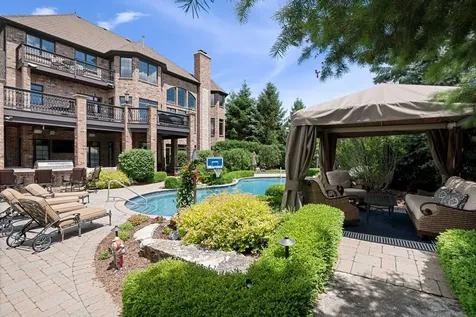 39W431 Long Meadow Lane St. Charles IL 60175