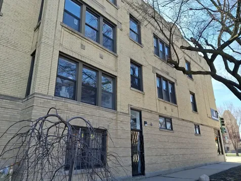 3149 West Wellington Avenue Chicago IL 60618