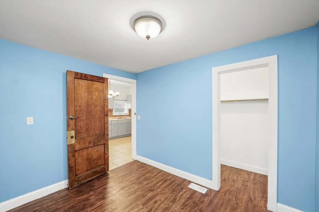 6930 South Laflin Street Chicago IL 60636