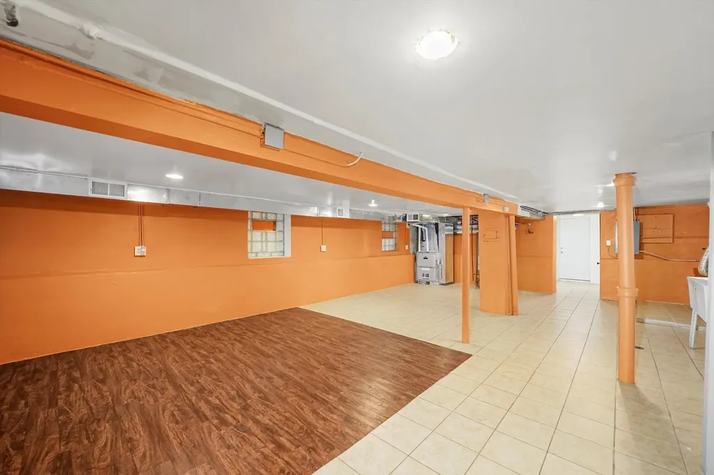 6930 South Laflin Street Chicago IL 60636
