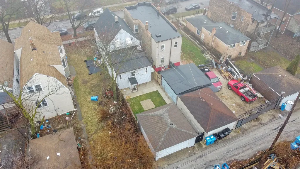 6930 South Laflin Street Chicago IL 60636