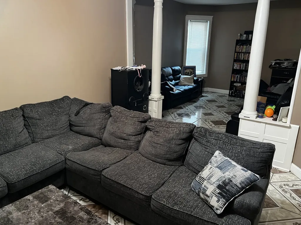 6930 South Laflin Street Chicago IL 60636