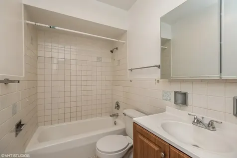 2001 West Touhy Avenue Chicago IL 60626