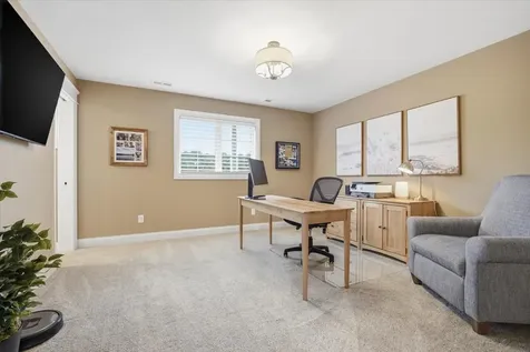 34 Stonebrook Court Bloomington IL 61704