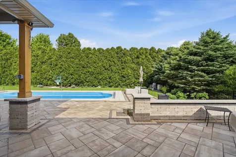34 Stonebrook Court Bloomington IL 61704