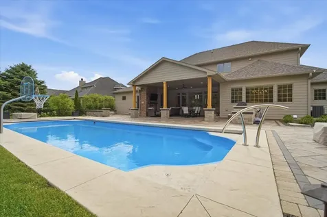 34 Stonebrook Court Bloomington IL 61704