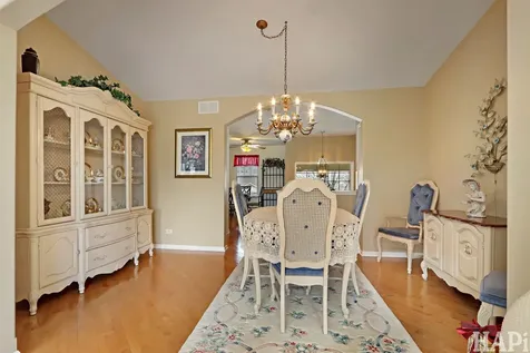 1167 North Oakwood Drive Fox Lake IL 60020