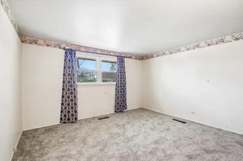 3724 168TH Street Country Club Hills IL 60478