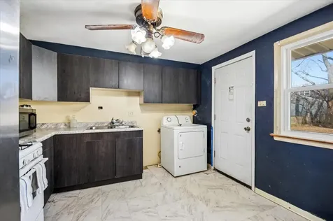 3724 168TH Street Country Club Hills IL 60478