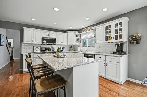 515 Buckingham Place Shorewood IL 60404