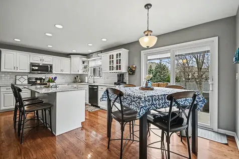 515 Buckingham Place Shorewood IL 60404