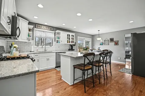 515 Buckingham Place Shorewood IL 60404
