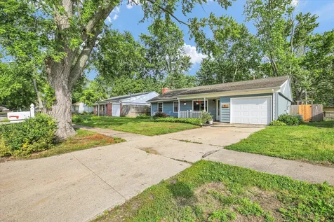 2801 Sangamon Drive Champaign IL 61821